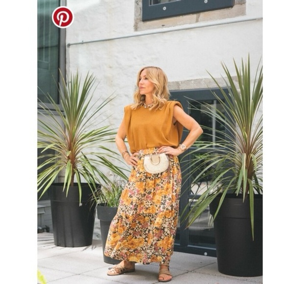 Bash Lony Vest Cardigan Knit Cropped Button Back Women's Mustard Top US 4 - Picture 15 of 15